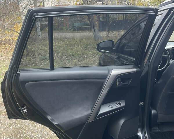 Черный Тойота РАВ 4, объемом двигателя 2.23 л и пробегом 187 тыс. км за 19100 $, фото 16 на Automoto.ua