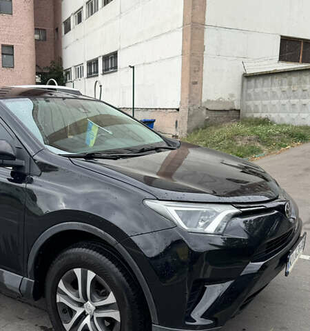 Чорний Тойота РАВ 4, об'ємом двигуна 2.49 л та пробігом 128 тис. км за 23200 $, фото 5 на Automoto.ua