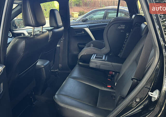 Черный Тойота РАВ 4, объемом двигателя 2.5 л и пробегом 190 тыс. км за 21000 $, фото 20 на Automoto.ua