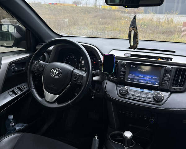 Черный Тойота РАВ 4, объемом двигателя 2.23 л и пробегом 208 тыс. км за 20800 $, фото 6 на Automoto.ua