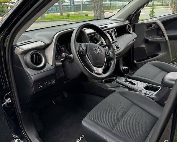 Чорний Тойота РАВ 4, об'ємом двигуна 2.5 л та пробігом 92 тис. км за 18000 $, фото 3 на Automoto.ua