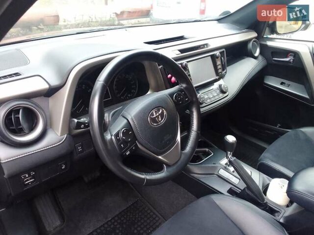 Чорний Тойота РАВ 4, об'ємом двигуна 1.99 л та пробігом 151 тис. км за 20700 $, фото 7 на Automoto.ua