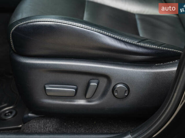 Тойота РАВ 4 2017 в Днепре (Днепропетровске) на Automoto.ua Черный Тойота РАВ 4, объемом двигателя 2.23 л и пробегом 94 тыс. км за 24300 $, фото 21 на Automoto.ua