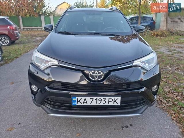 Чорний Тойота РАВ 4, об'ємом двигуна 2 л та пробігом 151 тис. км за 20700 $, фото 3 на Automoto.ua