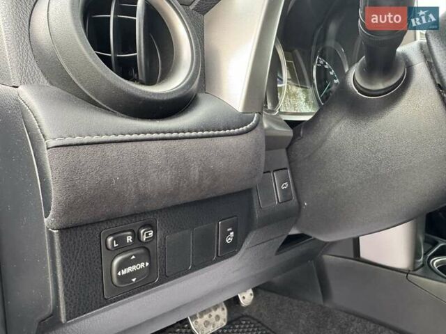 Черный Тойота РАВ 4, объемом двигателя 2.49 л и пробегом 92 тыс. км за 24500 $, фото 10 на Automoto.ua