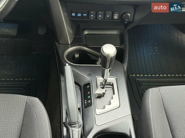 Черный Тойота РАВ 4, объемом двигателя 2.5 л и пробегом 90 тыс. км за 25500 $, фото 24 на Automoto.ua