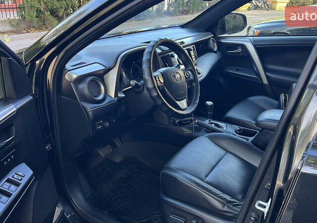 Черный Тойота РАВ 4, объемом двигателя 2.5 л и пробегом 190 тыс. км за 19900 $, фото 6 на Automoto.ua