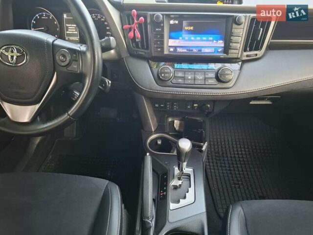Чорний Тойота РАВ 4, об'ємом двигуна 2 л та пробігом 151 тис. км за 20700 $, фото 9 на Automoto.ua