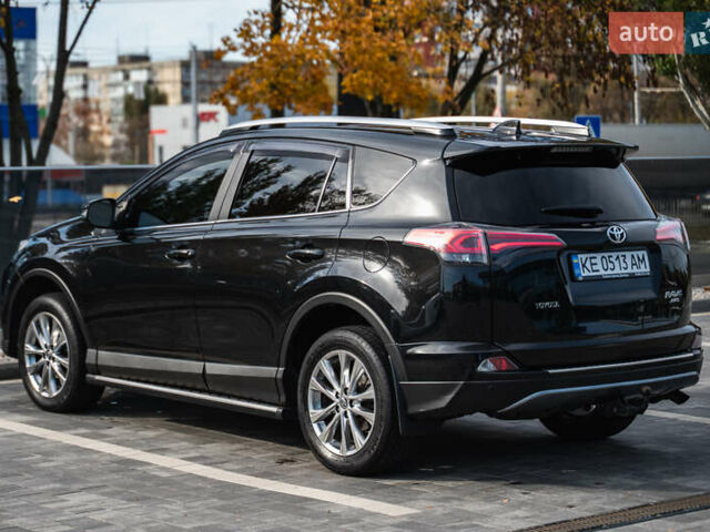 Тойота РАВ 4 2017 в Днепре (Днепропетровске) на Automoto.ua Черный Тойота РАВ 4, объемом двигателя 2.23 л и пробегом 94 тыс. км за 24300 $, фото 4 на Automoto.ua