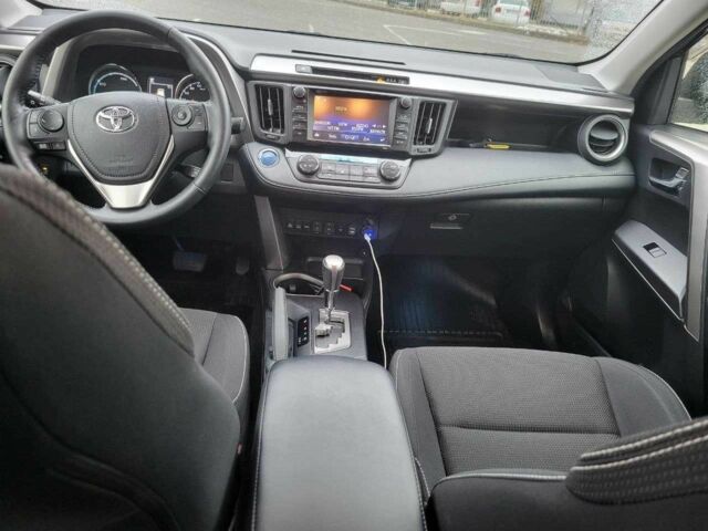 Тойота РАВ 4 2017 в Киеве на Automoto.ua Черный Тойота РАВ 4, объемом двигателя 2.5 л и пробегом 167 тыс. км за 21900 $, фото 6 на Automoto.ua