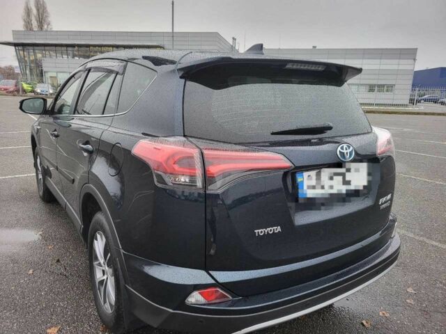 Тойота РАВ 4 2017 в Киеве на Automoto.ua Черный Тойота РАВ 4, объемом двигателя 2.5 л и пробегом 167 тыс. км за 21900 $, фото 10 на Automoto.ua
