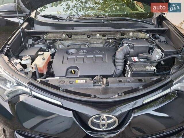 Чорний Тойота РАВ 4, об'ємом двигуна 2 л та пробігом 151 тис. км за 20700 $, фото 14 на Automoto.ua