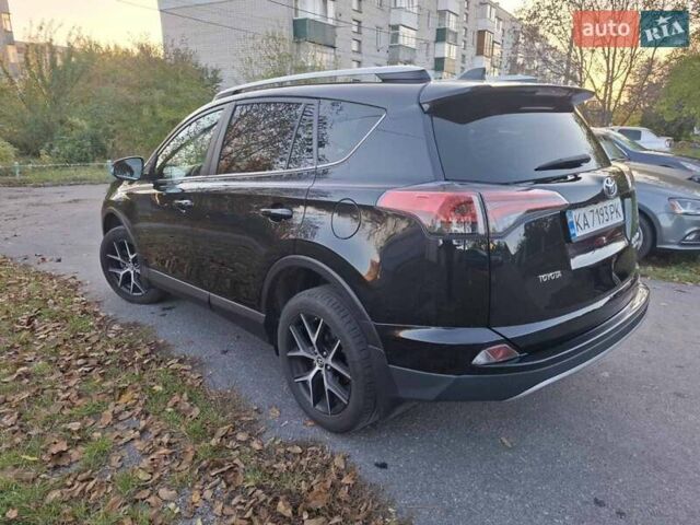 Чорний Тойота РАВ 4, об'ємом двигуна 2 л та пробігом 151 тис. км за 20700 $, фото 6 на Automoto.ua