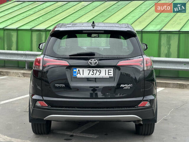 Тойота РАВ 4 2017 в Киеве на Automoto.ua Черный Тойота РАВ 4, объемом двигателя 2.23 л и пробегом 207 тыс. км за 18000 $, фото 11 на Automoto.ua