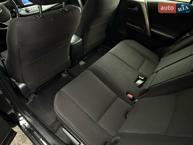 Черный Тойота РАВ 4, объемом двигателя 2.5 л и пробегом 90 тыс. км за 25500 $, фото 23 на Automoto.ua