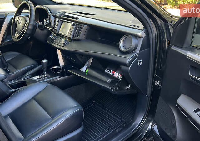 Черный Тойота РАВ 4, объемом двигателя 2.5 л и пробегом 190 тыс. км за 21000 $, фото 13 на Automoto.ua