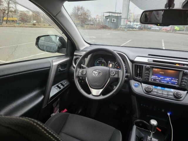 Тойота РАВ 4 2017 в Киеве на Automoto.ua Черный Тойота РАВ 4, объемом двигателя 2.5 л и пробегом 167 тыс. км за 21900 $, фото 5 на Automoto.ua