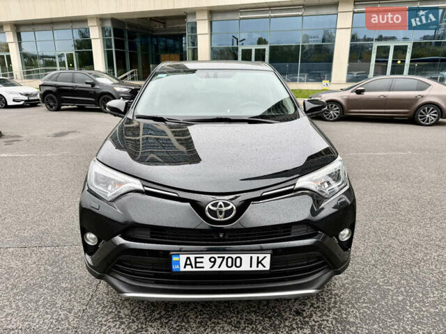 Тойота РАВ 4 2017 в Днепре (Днепропетровске) на Automoto.ua Черный Тойота РАВ 4, объемом двигателя 2.23 л и пробегом 240 тыс. км за 18700 $, фото 3 на Automoto.ua
