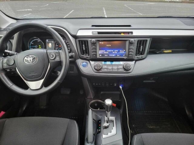 Тойота РАВ 4 2017 в Киеве на Automoto.ua Черный Тойота РАВ 4, объемом двигателя 2.5 л и пробегом 167 тыс. км за 21900 $, фото 4 на Automoto.ua