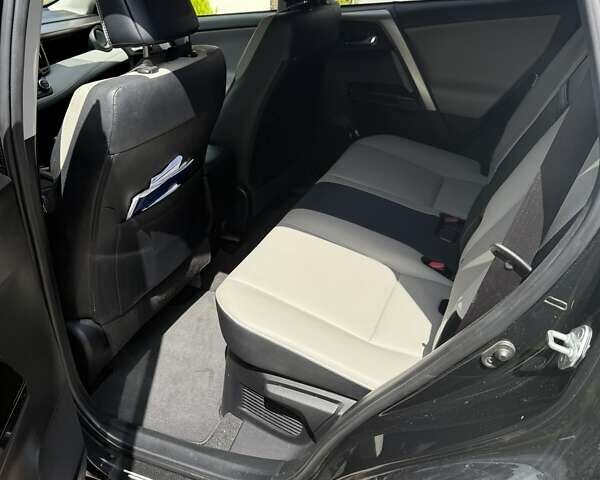 Чорний Тойота РАВ 4, об'ємом двигуна 2.49 л та пробігом 115 тис. км за 24000 $, фото 19 на Automoto.ua