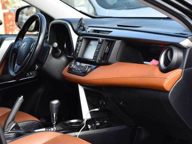 Черный Тойота РАВ 4, объемом двигателя 2.5 л и пробегом 111 тыс. км за 22850 $, фото 11 на Automoto.ua