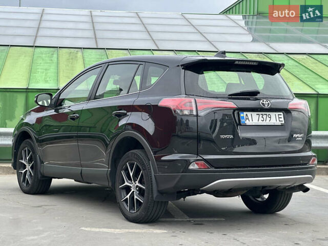 Тойота РАВ 4 2017 в Киеве на Automoto.ua Черный Тойота РАВ 4, объемом двигателя 2.23 л и пробегом 207 тыс. км за 18000 $, фото 10 на Automoto.ua