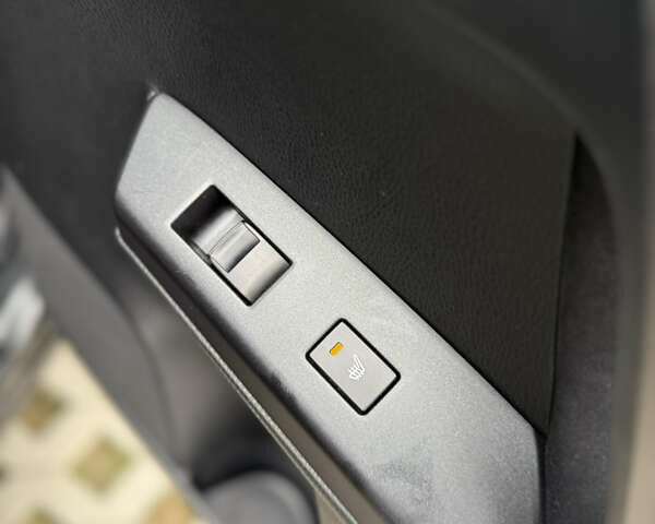 Черный Тойота РАВ 4, объемом двигателя 2.23 л и пробегом 208 тыс. км за 20800 $, фото 22 на Automoto.ua