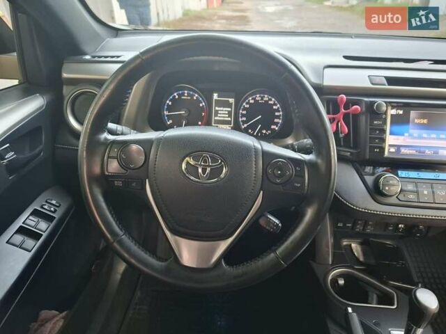 Чорний Тойота РАВ 4, об'ємом двигуна 2 л та пробігом 151 тис. км за 20700 $, фото 10 на Automoto.ua