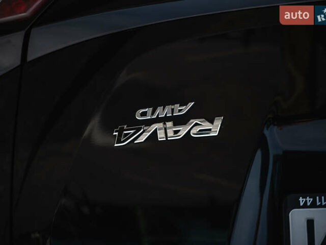 Тойота РАВ 4 2017 в Днепре (Днепропетровске) на Automoto.ua Черный Тойота РАВ 4, объемом двигателя 2.23 л и пробегом 94 тыс. км за 24300 $, фото 43 на Automoto.ua