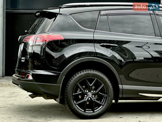 Чорний Тойота РАВ 4, об'ємом двигуна 2.5 л та пробігом 68 тис. км за 24000 $, фото 11 на Automoto.ua