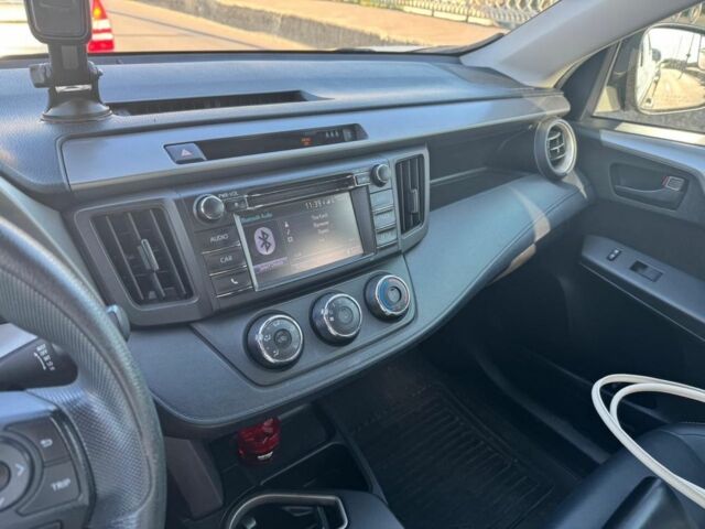 Чорний Тойота РАВ 4, об'ємом двигуна 2.5 л та пробігом 103 тис. км за 17500 $, фото 7 на Automoto.ua