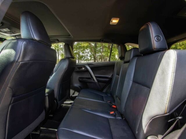 Черный Тойота РАВ 4, объемом двигателя 2.5 л и пробегом 41 тыс. км за 12000 $, фото 11 на Automoto.ua