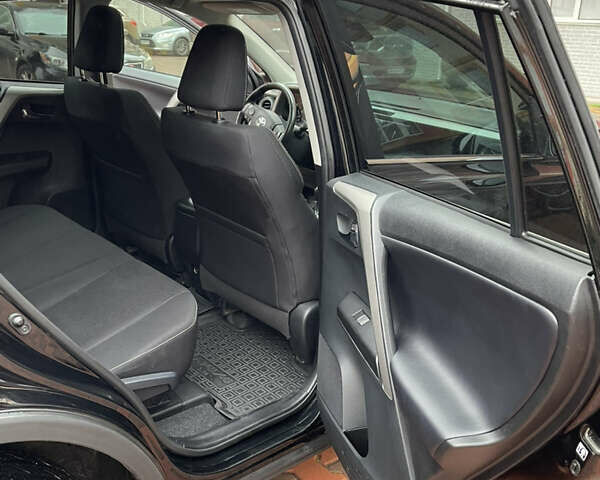 Черный Тойота РАВ 4, объемом двигателя 2.49 л и пробегом 98 тыс. км за 22000 $, фото 22 на Automoto.ua