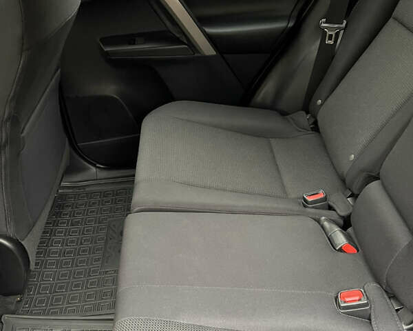 Черный Тойота РАВ 4, объемом двигателя 2.49 л и пробегом 98 тыс. км за 22000 $, фото 32 на Automoto.ua