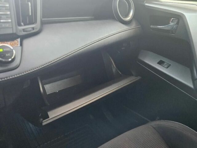 Чорний Тойота РАВ 4, об'ємом двигуна 2.5 л та пробігом 120 тис. км за 14200 $, фото 13 на Automoto.ua