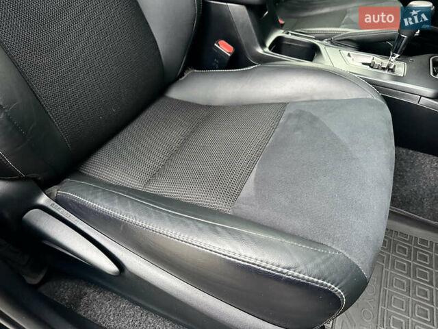 Чорний Тойота РАВ 4, об'ємом двигуна 2.5 л та пробігом 68 тис. км за 24000 $, фото 36 на Automoto.ua