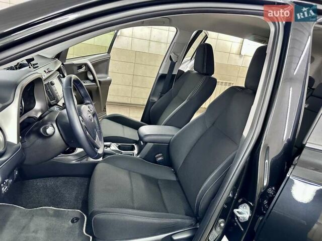 Чорний Тойота РАВ 4, об'ємом двигуна 2.49 л та пробігом 123 тис. км за 24999 $, фото 37 на Automoto.ua