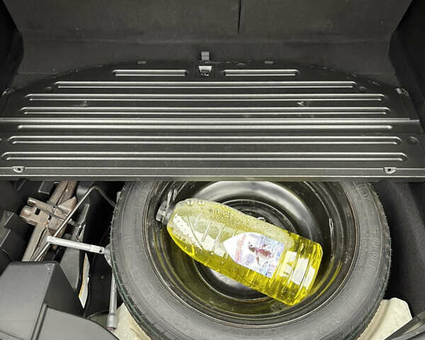 Черный Тойота РАВ 4, объемом двигателя 2.49 л и пробегом 98 тыс. км за 22000 $, фото 28 на Automoto.ua