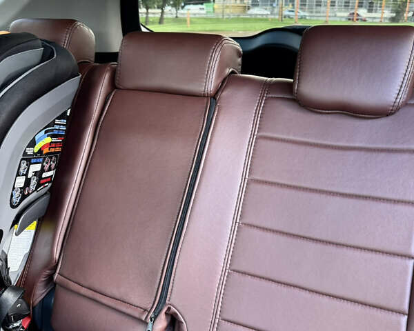 Черный Тойота РАВ 4, объемом двигателя 2.49 л и пробегом 103 тыс. км за 28000 $, фото 5 на Automoto.ua