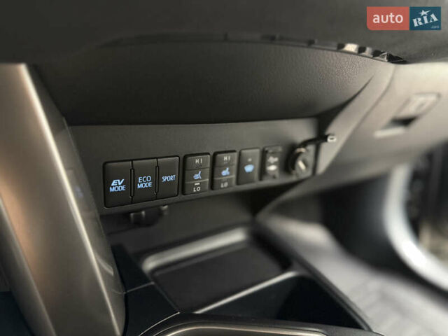 Черный Тойота РАВ 4, объемом двигателя 2.49 л и пробегом 122 тыс. км за 23800 $, фото 23 на Automoto.ua