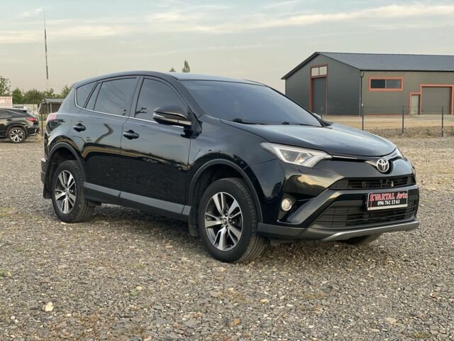 Черный Тойота РАВ 4, объемом двигателя 2 л и пробегом 180 тыс. км за 22700 $, фото 4 на Automoto.ua