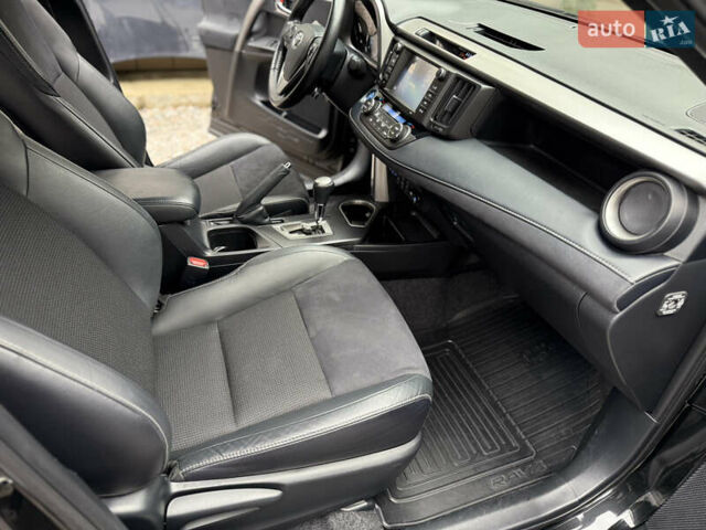 Черный Тойота РАВ 4, объемом двигателя 2.49 л и пробегом 122 тыс. км за 23800 $, фото 38 на Automoto.ua