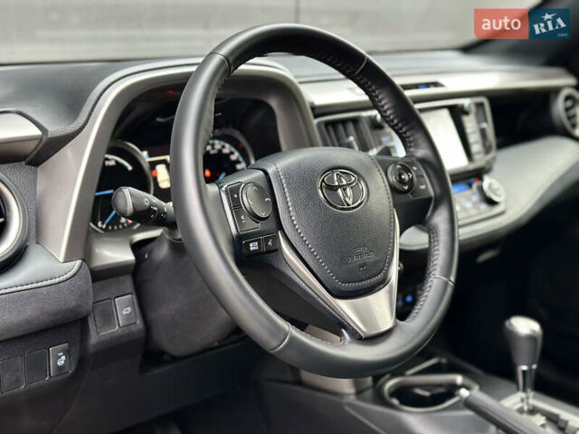 Чорний Тойота РАВ 4, об'ємом двигуна 2.5 л та пробігом 68 тис. км за 24000 $, фото 27 на Automoto.ua