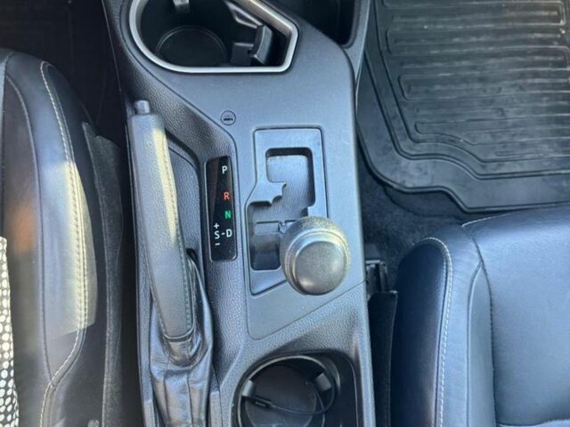 Чорний Тойота РАВ 4, об'ємом двигуна 2.5 л та пробігом 103 тис. км за 17500 $, фото 6 на Automoto.ua