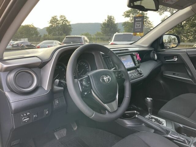 Черный Тойота РАВ 4, объемом двигателя 2 л и пробегом 180 тыс. км за 22700 $, фото 5 на Automoto.ua