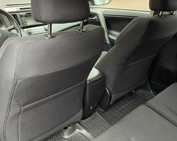 Черный Тойота РАВ 4, объемом двигателя 2.49 л и пробегом 98 тыс. км за 22000 $, фото 34 на Automoto.ua