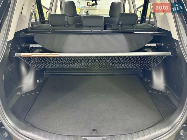 Чорний Тойота РАВ 4, об'ємом двигуна 2.49 л та пробігом 123 тис. км за 24999 $, фото 31 на Automoto.ua
