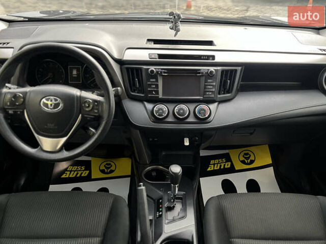 Чорний Тойота РАВ 4, об'ємом двигуна 2.49 л та пробігом 48 тис. км за 19100 $, фото 10 на Automoto.ua