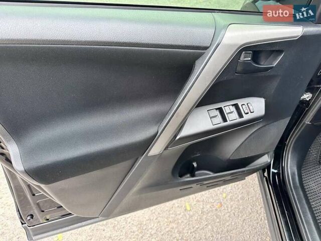 Тойота РАВ 4 2018 в Кропивницком (Кировограде) на Automoto.ua Черный Тойота РАВ 4, объемом двигателя 2.49 л и пробегом 100 тыс. км за 20000 $, фото 14 на Automoto.ua