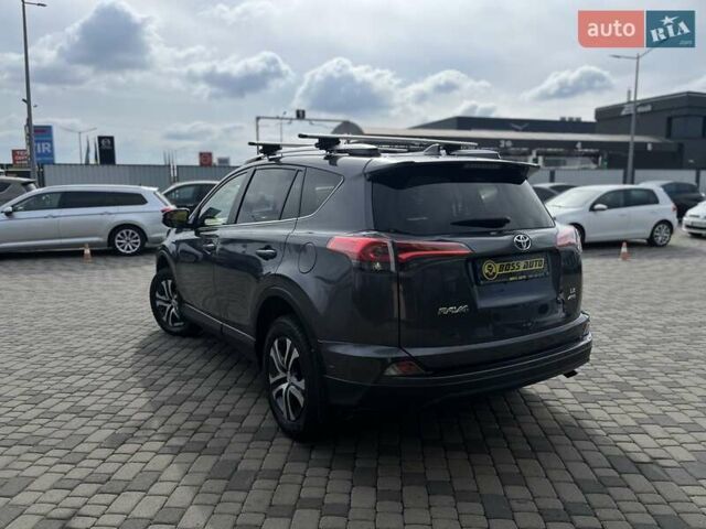 Чорний Тойота РАВ 4, об'ємом двигуна 2.49 л та пробігом 48 тис. км за 19100 $, фото 5 на Automoto.ua